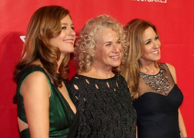 Sherry Goffin posing alongside mother and sister.